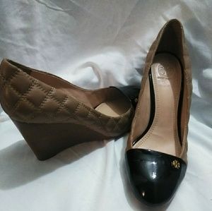 Authentic Tory Burch Wedged pair